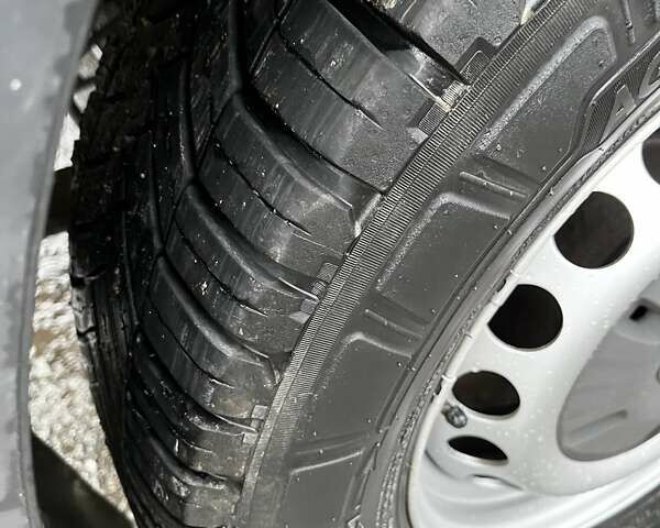 Белый Мерседес Sprinter, объемом двигателя 0 л и пробегом 305 тыс. км за 18900 $, фото 7 на Automoto.ua