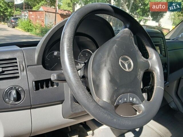 Белый Мерседес Sprinter, объемом двигателя 2.14 л и пробегом 571 тыс. км за 11200 $, фото 24 на Automoto.ua