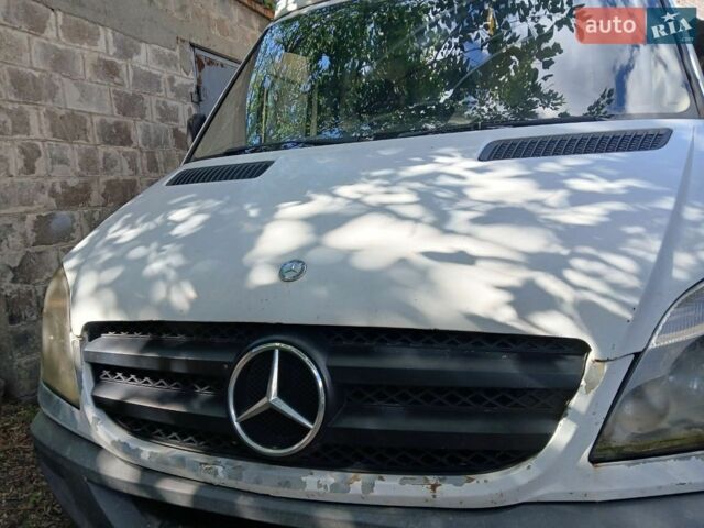 Белый Мерседес Sprinter, объемом двигателя 2.14 л и пробегом 571 тыс. км за 11200 $, фото 75 на Automoto.ua