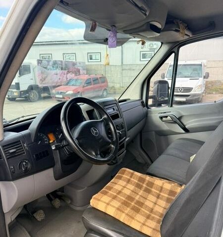 Білий Мерседес Sprinter, об'ємом двигуна 2.14 л та пробігом 400 тис. км за 9800 $, фото 8 на Automoto.ua