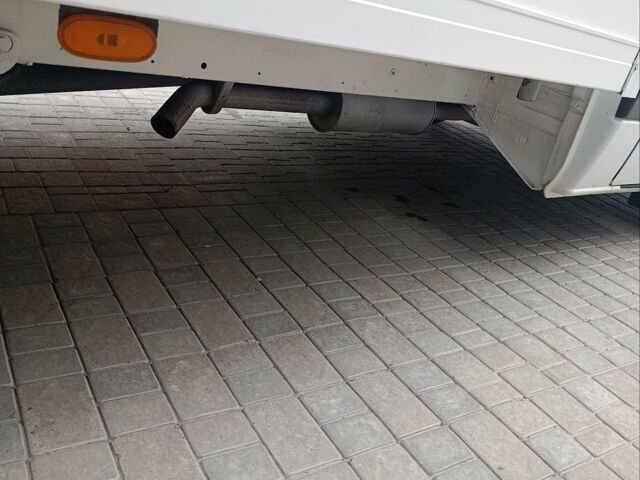 Белый Мерседес Sprinter, объемом двигателя 2.14 л и пробегом 430 тыс. км за 14500 $, фото 12 на Automoto.ua