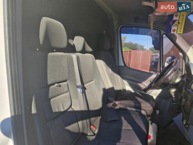 Білий Мерседес Sprinter, об'ємом двигуна 2.14 л та пробігом 350 тис. км за 20000 $, фото 13 на Automoto.ua