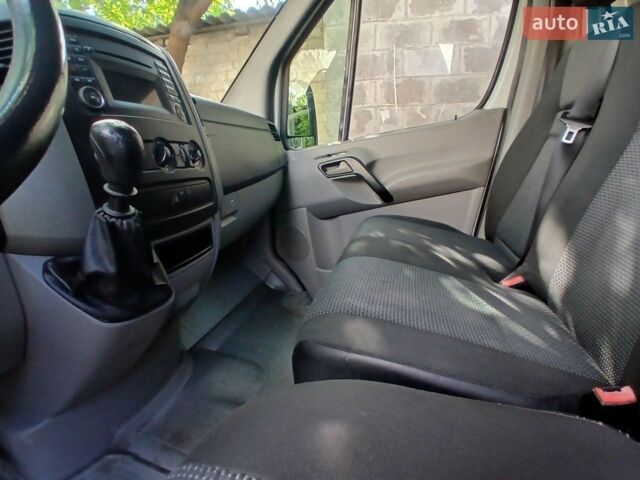 Белый Мерседес Sprinter, объемом двигателя 2.14 л и пробегом 571 тыс. км за 11200 $, фото 84 на Automoto.ua