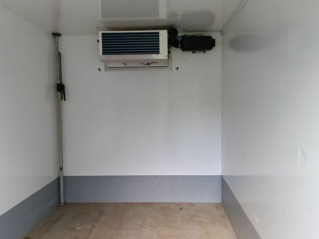 Белый Мерседес Sprinter, объемом двигателя 3 л и пробегом 550 тыс. км за 44000 $, фото 35 на Automoto.ua