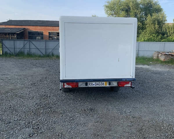 Белый Мерседес Sprinter, объемом двигателя 2.2 л и пробегом 268 тыс. км за 17800 $, фото 1 на Automoto.ua