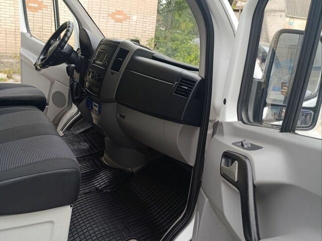 Белый Мерседес Sprinter, объемом двигателя 2.14 л и пробегом 430 тыс. км за 14500 $, фото 21 на Automoto.ua