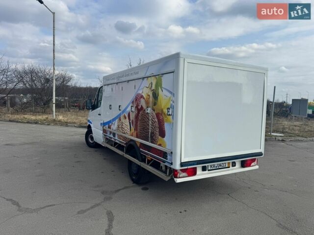 Белый Мерседес Sprinter, объемом двигателя 2.1 л и пробегом 217 тыс. км за 18500 $, фото 5 на Automoto.ua