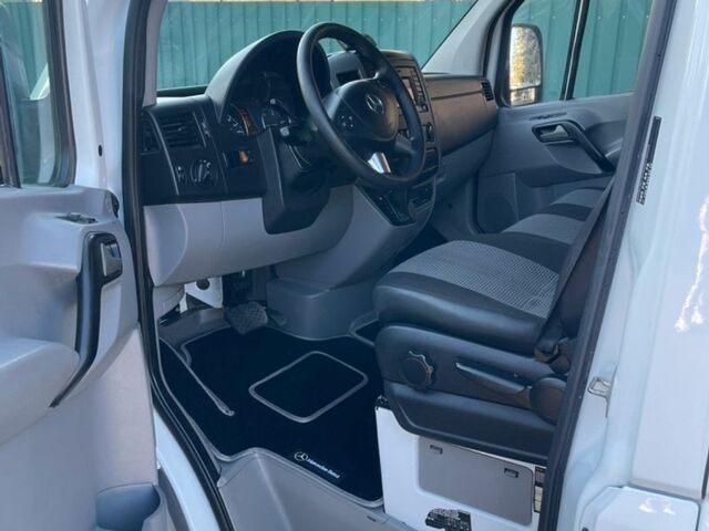 Білий Мерседес Sprinter, об'ємом двигуна 2.99 л та пробігом 1000 тис. км за 20900 $, фото 8 на Automoto.ua