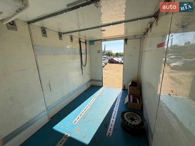 Білий Мерседес Sprinter, об'ємом двигуна 2.15 л та пробігом 343 тис. км за 11000 $, фото 31 на Automoto.ua