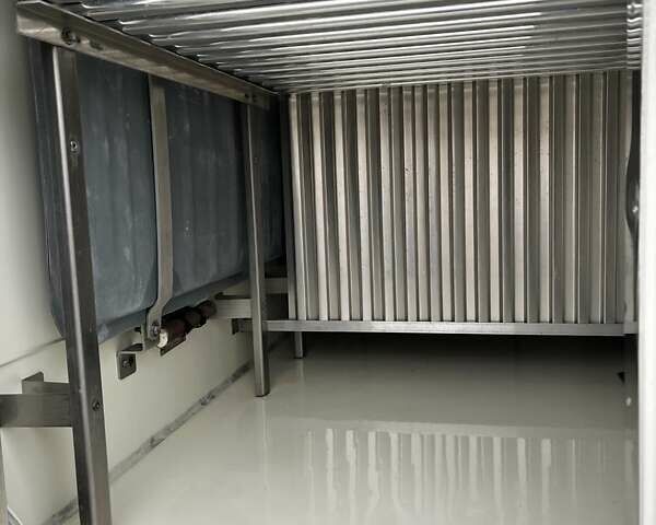 Белый Мерседес Sprinter, объемом двигателя 0 л и пробегом 305 тыс. км за 18900 $, фото 20 на Automoto.ua