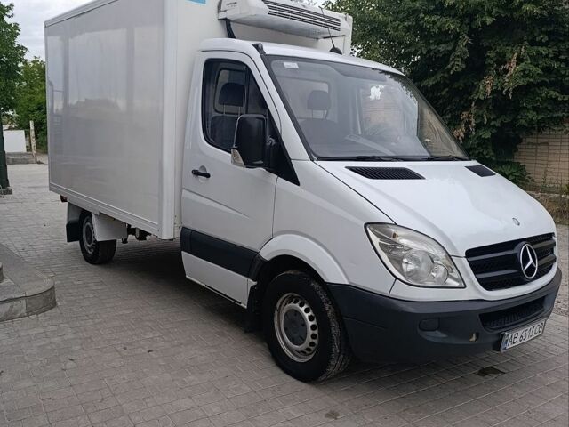 Белый Мерседес Sprinter, объемом двигателя 2.14 л и пробегом 430 тыс. км за 14500 $, фото 3 на Automoto.ua