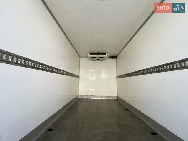 Білий Мерседес Sprinter, об'ємом двигуна 2.99 л та пробігом 380 тис. км за 25000 $, фото 19 на Automoto.ua