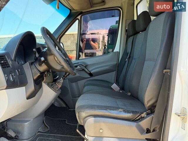 Білий Мерседес Sprinter, об'ємом двигуна 2.15 л та пробігом 343 тис. км за 11000 $, фото 13 на Automoto.ua