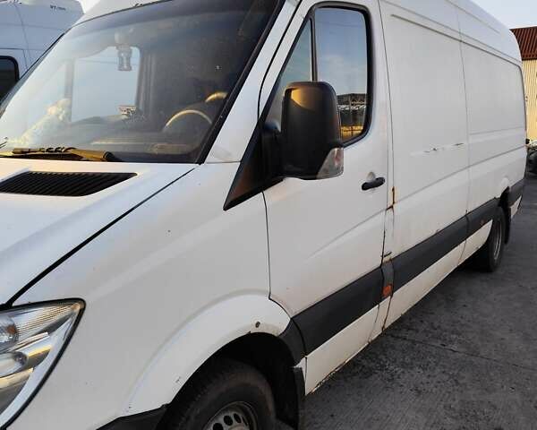 Белый Мерседес Sprinter, объемом двигателя 2.99 л и пробегом 998 тыс. км за 12000 $, фото 7 на Automoto.ua