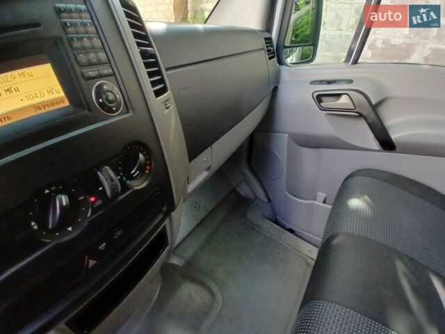 Белый Мерседес Sprinter, объемом двигателя 2.14 л и пробегом 571 тыс. км за 11200 $, фото 18 на Automoto.ua
