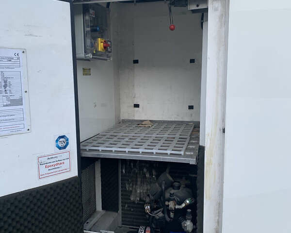 Белый Мерседес Sprinter, объемом двигателя 2.2 л и пробегом 268 тыс. км за 17800 $, фото 11 на Automoto.ua