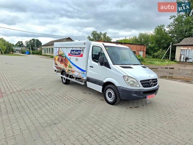 Білий Мерседес Sprinter, об'ємом двигуна 2.2 л та пробігом 300 тис. км за 17500 $, фото 2 на Automoto.ua