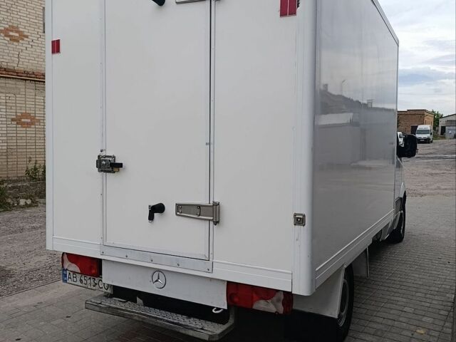 Белый Мерседес Sprinter, объемом двигателя 2.14 л и пробегом 430 тыс. км за 14500 $, фото 9 на Automoto.ua