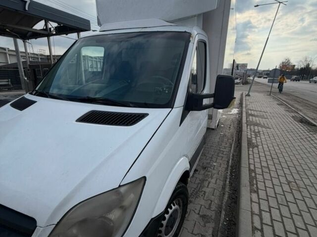 Белый Мерседес Sprinter, объемом двигателя 2.14 л и пробегом 940 тыс. км за 17500 $, фото 3 на Automoto.ua