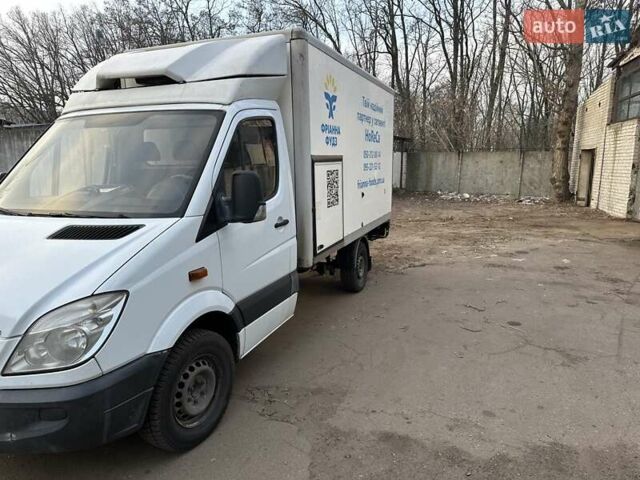 Білий Мерседес Sprinter, об'ємом двигуна 2.14 л та пробігом 419 тис. км за 11700 $, фото 2 на Automoto.ua