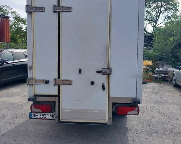 Белый Мерседес Sprinter, объемом двигателя 2.69 л и пробегом 420 тыс. км за 14500 $, фото 6 на Automoto.ua
