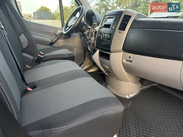 Белый Мерседес Sprinter, объемом двигателя 2.14 л и пробегом 356 тыс. км за 22000 $, фото 11 на Automoto.ua