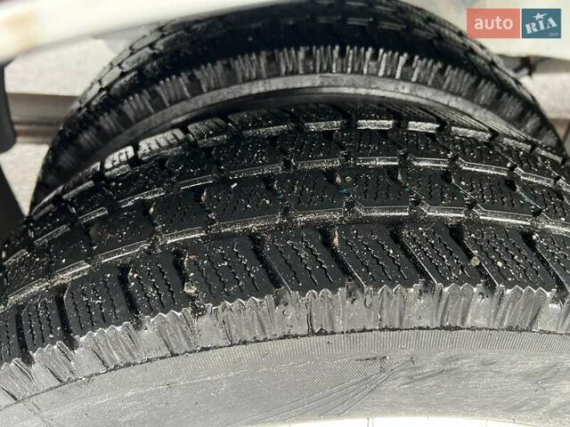 Белый Мерседес Sprinter, объемом двигателя 0 л и пробегом 296 тыс. км за 17900 $, фото 20 на Automoto.ua