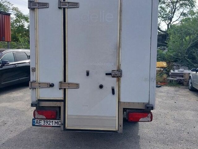 Білий Мерседес Sprinter, об'ємом двигуна 2.7 л та пробігом 350 тис. км за 13500 $, фото 3 на Automoto.ua