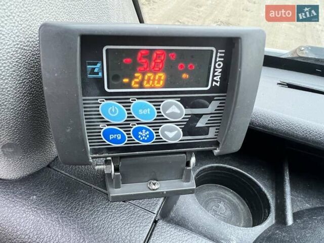 Белый Мерседес Sprinter, объемом двигателя 0 л и пробегом 296 тыс. км за 17900 $, фото 24 на Automoto.ua