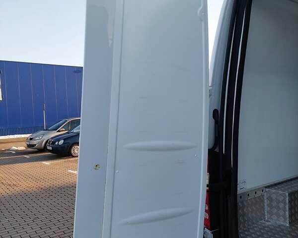 Білий Мерседес Sprinter, об'ємом двигуна 2.2 л та пробігом 280 тис. км за 18900 $, фото 19 на Automoto.ua