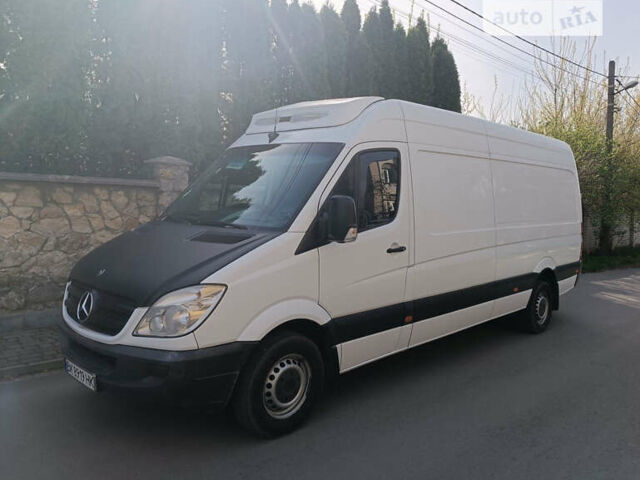 Белый Мерседес Sprinter, объемом двигателя 2.7 л и пробегом 693 тыс. км за 15900 $, фото 10 на Automoto.ua