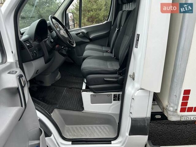 Білий Мерседес Sprinter, об'ємом двигуна 0 л та пробігом 296 тис. км за 17900 $, фото 13 на Automoto.ua