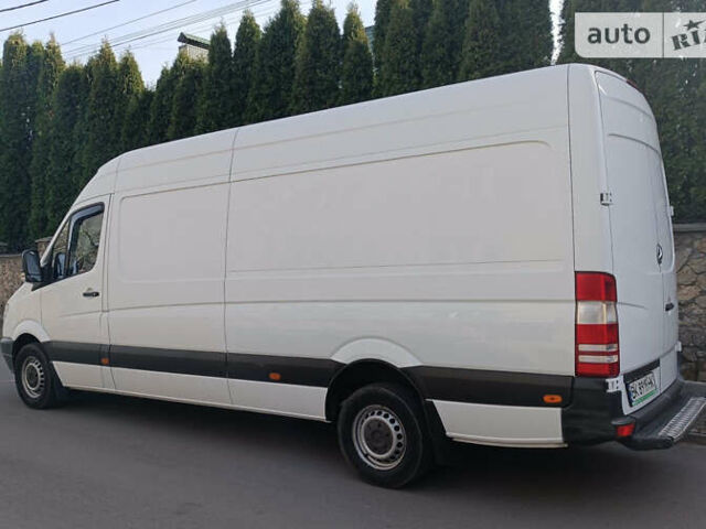 Белый Мерседес Sprinter, объемом двигателя 2.7 л и пробегом 693 тыс. км за 15900 $, фото 14 на Automoto.ua