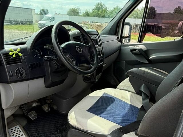 Білий Мерседес Sprinter, об'ємом двигуна 2.14 л та пробігом 555 тис. км за 13000 $, фото 7 на Automoto.ua