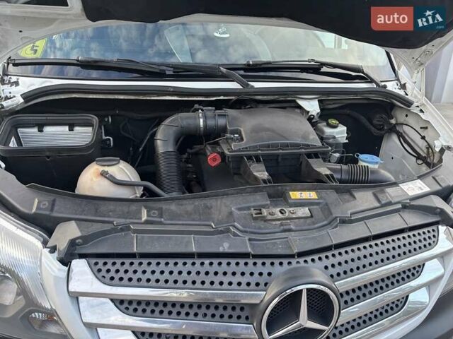 Белый Мерседес Sprinter, объемом двигателя 2.14 л и пробегом 356 тыс. км за 22000 $, фото 16 на Automoto.ua