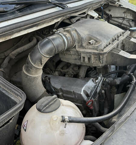 Білий Мерседес Sprinter, об'ємом двигуна 2.9 л та пробігом 685 тис. км за 14500 $, фото 4 на Automoto.ua