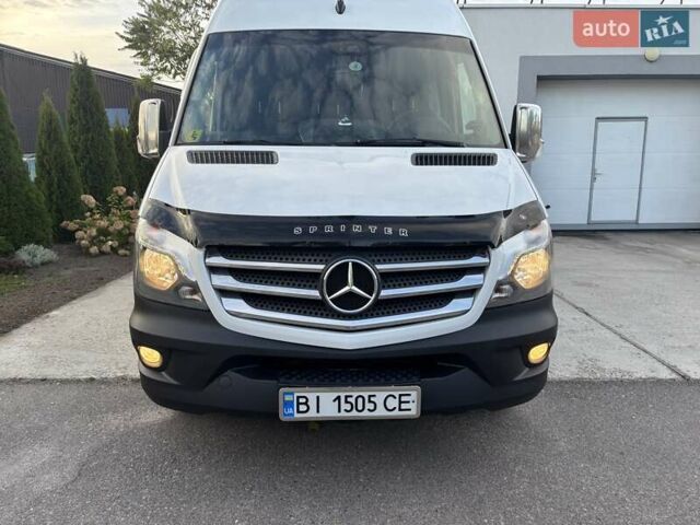 Белый Мерседес Sprinter, объемом двигателя 2.14 л и пробегом 356 тыс. км за 22000 $, фото 1 на Automoto.ua