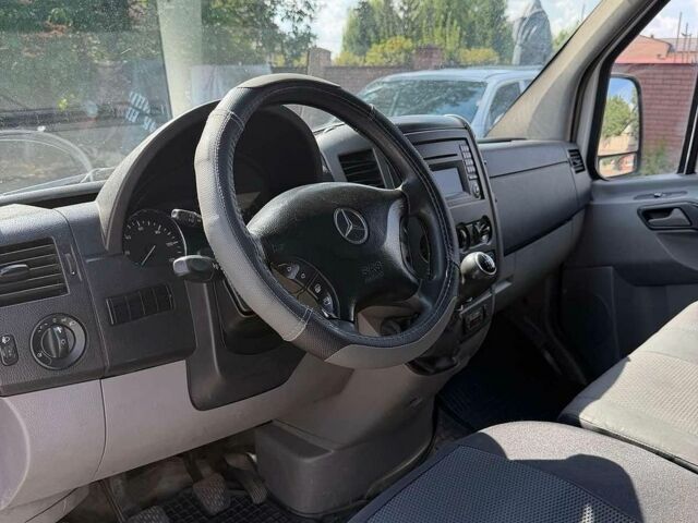 Белый Мерседес Sprinter, объемом двигателя 0 л и пробегом 351 тыс. км за 9900 $, фото 11 на Automoto.ua