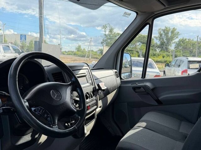 Белый Мерседес Sprinter, объемом двигателя 2.14 л и пробегом 343 тыс. км за 15400 $, фото 8 на Automoto.ua