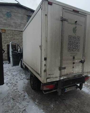 Белый Мерседес Sprinter, объемом двигателя 2.14 л и пробегом 550 тыс. км за 10000 $, фото 4 на Automoto.ua