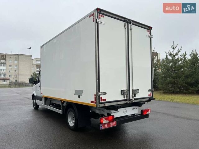 Білий Мерседес Sprinter, об'ємом двигуна 0 л та пробігом 296 тис. км за 17900 $, фото 5 на Automoto.ua