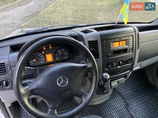 Білий Мерседес Sprinter, об'ємом двигуна 2.2 л та пробігом 220 тис. км за 21000 $, фото 13 на Automoto.ua
