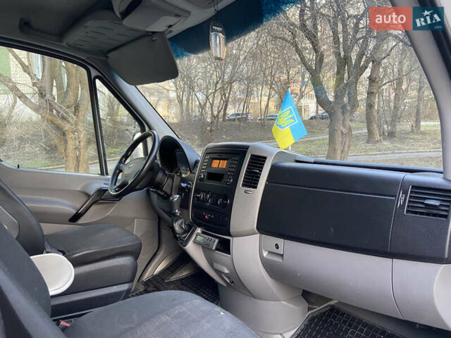 Білий Мерседес Sprinter, об'ємом двигуна 2.2 л та пробігом 220 тис. км за 21000 $, фото 26 на Automoto.ua