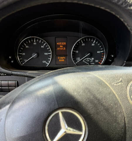 Белый Мерседес Sprinter, объемом двигателя 2.1 л и пробегом 405 тыс. км за 8500 $, фото 4 на Automoto.ua