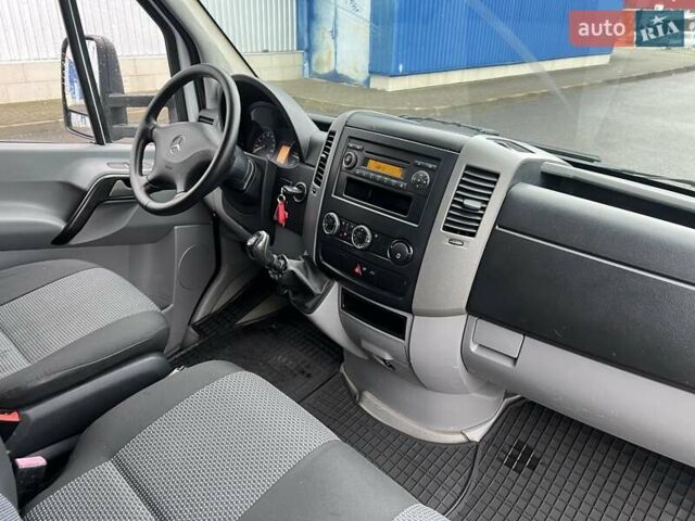 Білий Мерседес Sprinter, об'ємом двигуна 0 л та пробігом 296 тис. км за 17900 $, фото 17 на Automoto.ua