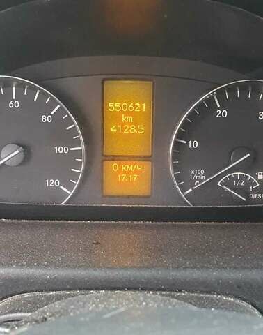 Белый Мерседес Sprinter, объемом двигателя 2.14 л и пробегом 550 тыс. км за 10000 $, фото 5 на Automoto.ua