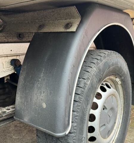 Білий Мерседес Sprinter, об'ємом двигуна 2.14 л та пробігом 620 тис. км за 14000 $, фото 16 на Automoto.ua