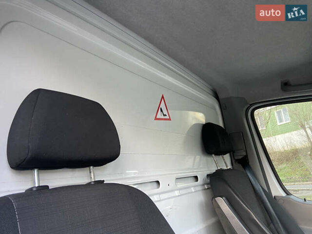 Білий Мерседес Sprinter, об'ємом двигуна 2.2 л та пробігом 220 тис. км за 21000 $, фото 28 на Automoto.ua