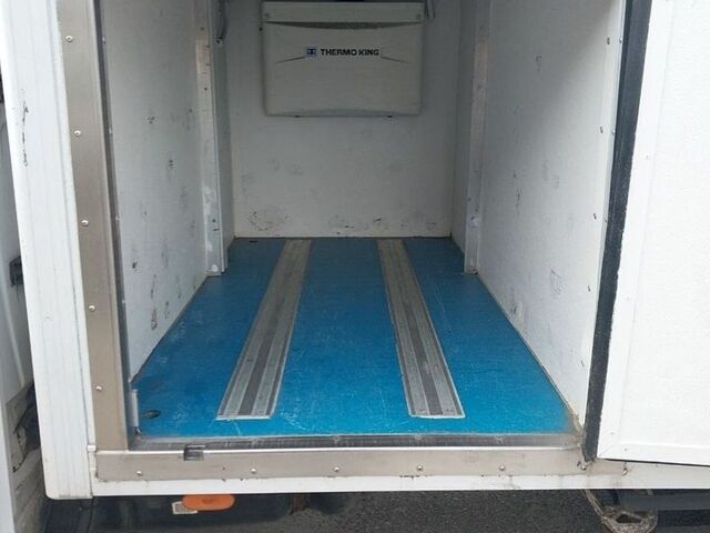 Білий Мерседес Sprinter, об'ємом двигуна 2.7 л та пробігом 350 тис. км за 13500 $, фото 2 на Automoto.ua