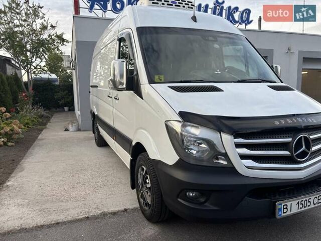 Белый Мерседес Sprinter, объемом двигателя 2.14 л и пробегом 356 тыс. км за 22000 $, фото 2 на Automoto.ua